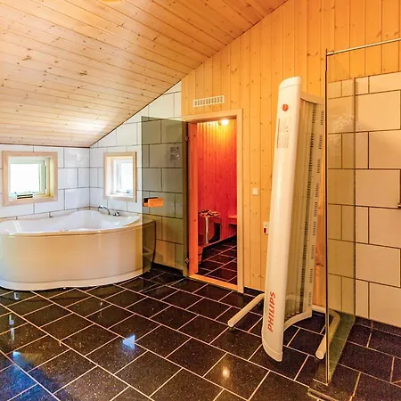 بيت للعطل Stunning In With Sauna *